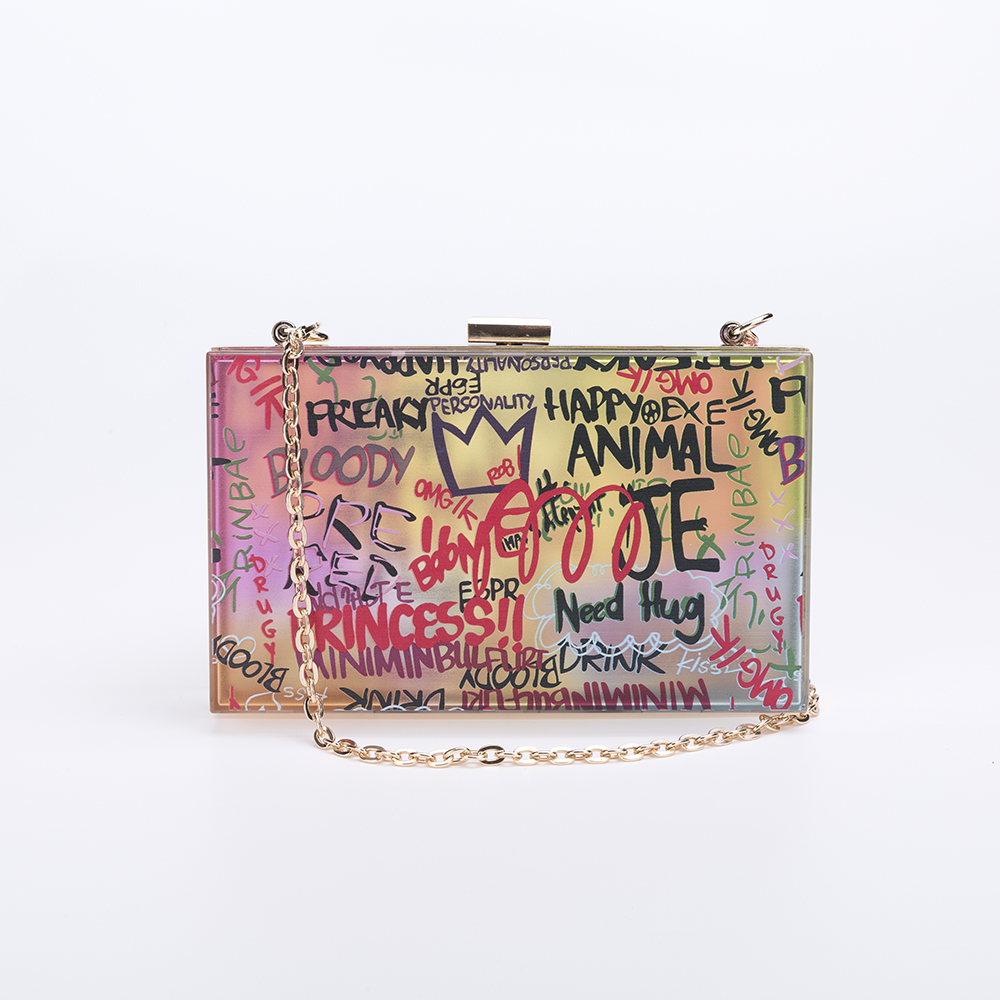 Bolso de graffiti de caja colorida con correas de cadena de metal